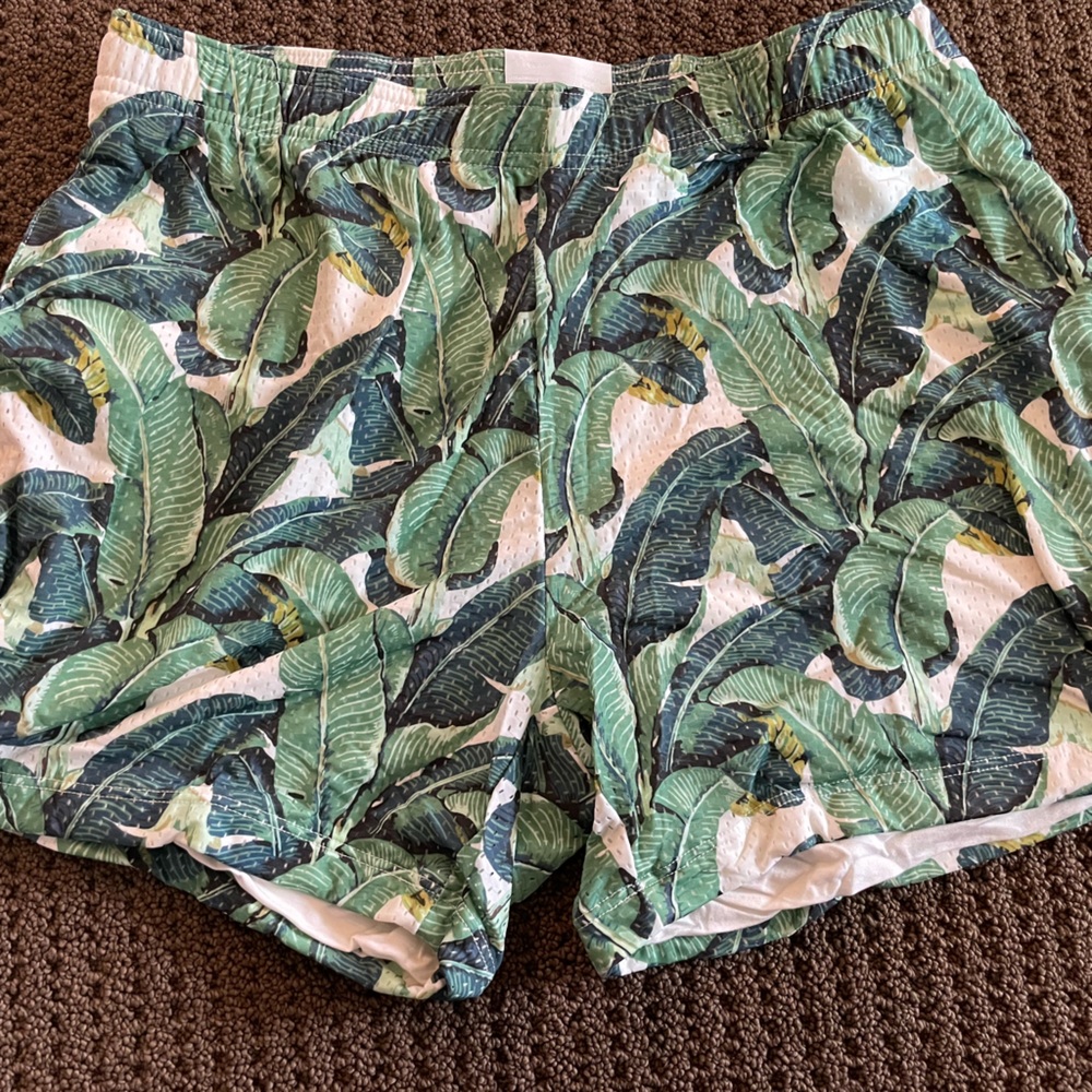 MWT Nice Laundry lounge shorts - L